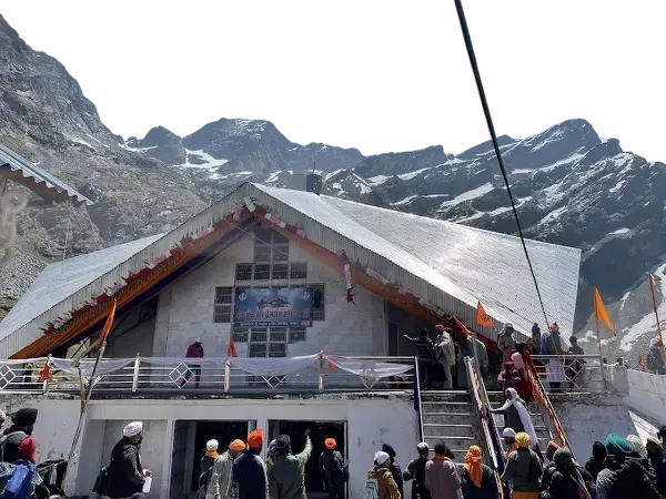 Hemkund govind ghat